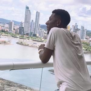 Meet your Posher, Mackenzie